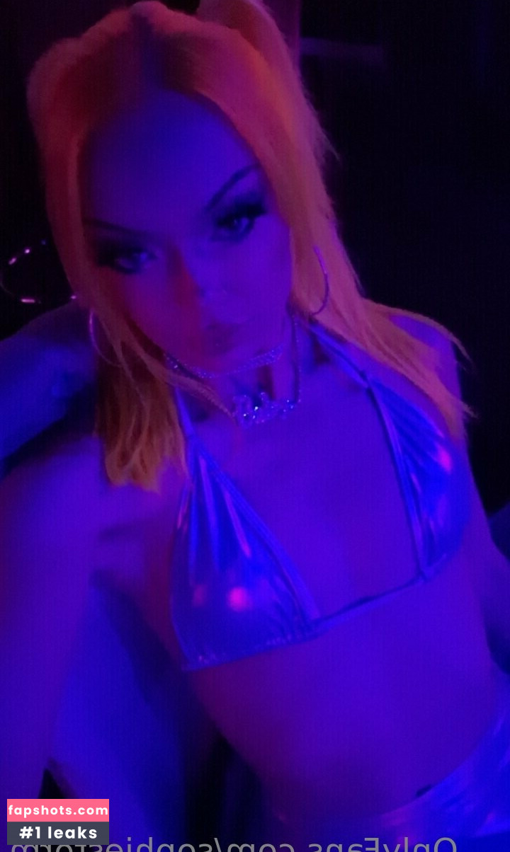 sophiestorm gallery photo #16