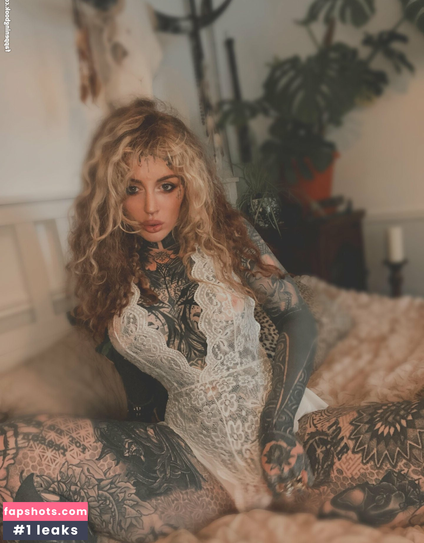 SophieWilde Nude Leaks OnlyFans Photos #23 - LeakJerk