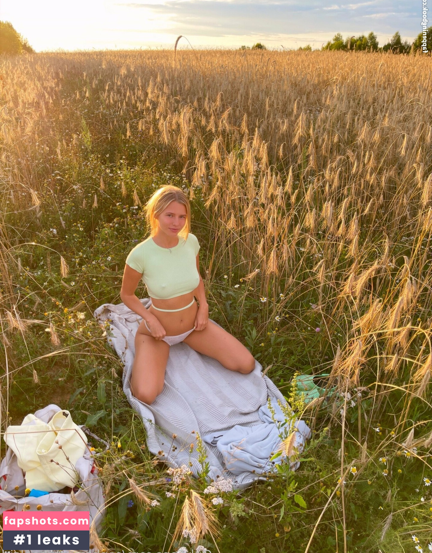 sophmoreschoolgirl gallery photo #74