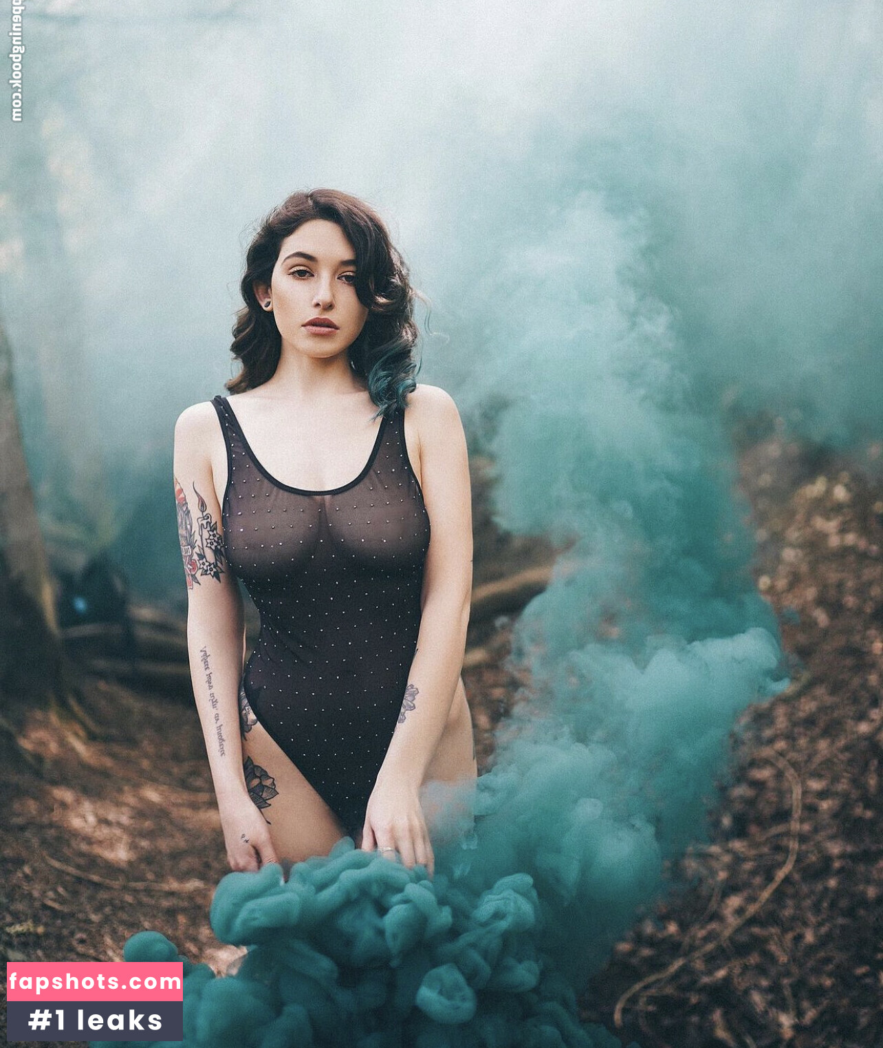 Sophoulla gallery photo #67