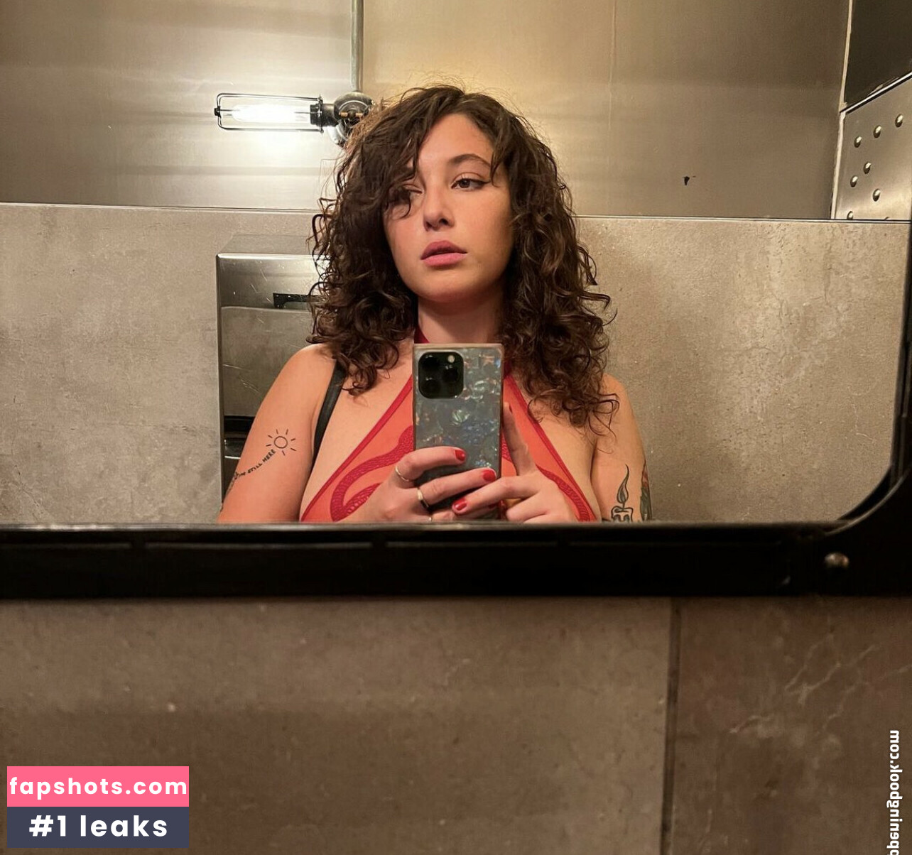 Sophoulla gallery photo #74