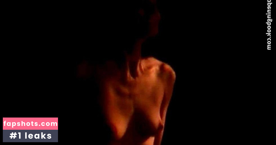 Sorcha Brooks nude babe gallery