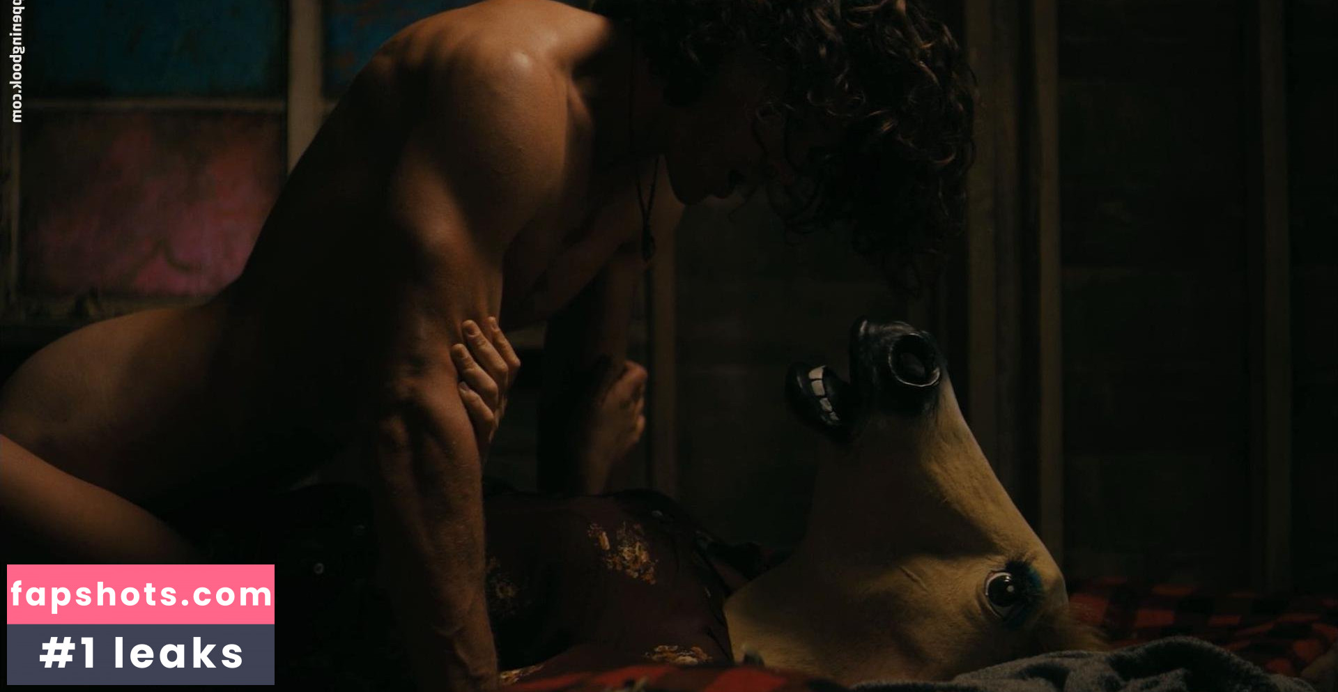 Sosie Bacon gallery photo #2