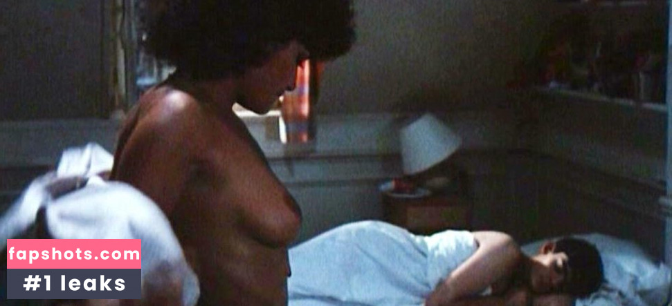 Souad Amidou gallery photo #7