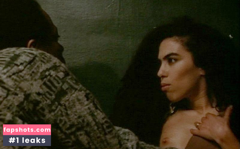 Soumaya Akaaboune nude babe gallery