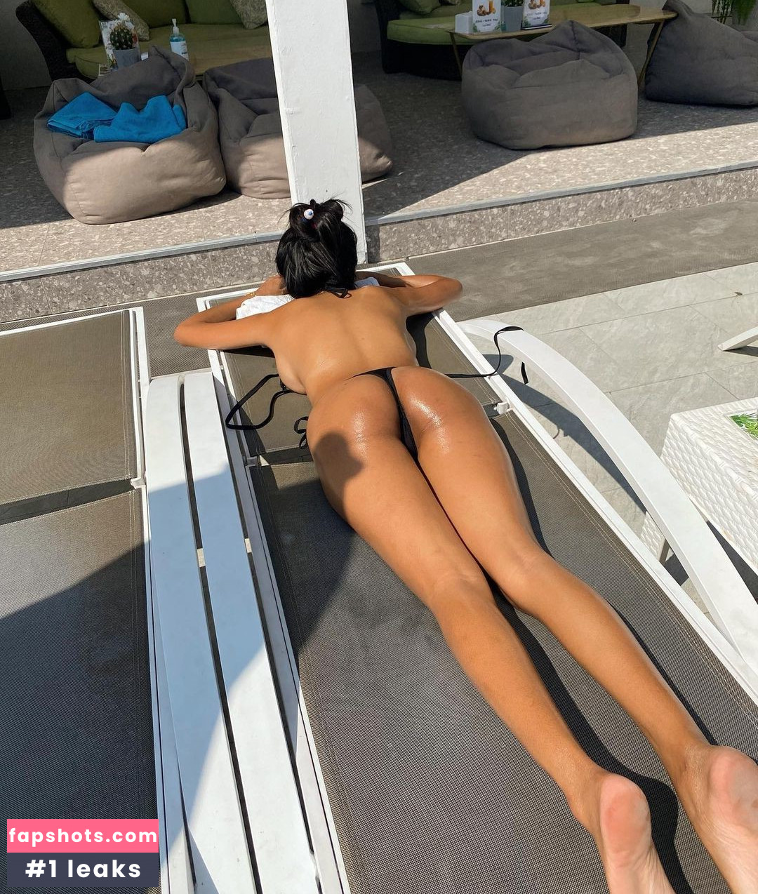 Sour_heart1 nude babe gallery