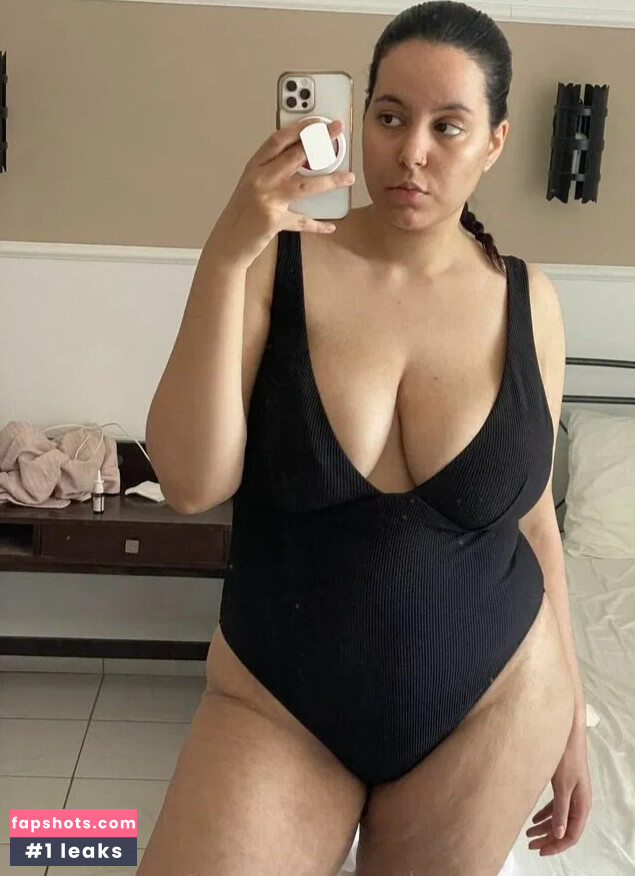 Soymilkvanilla / Peachyara