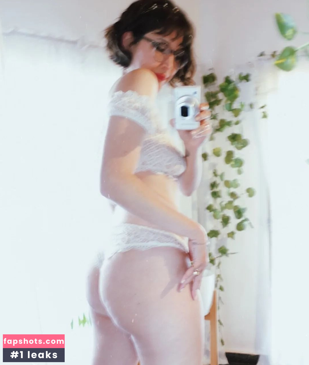 Space Bunny Nude Leaks OnlyFans Photos #30 - LeakJerk