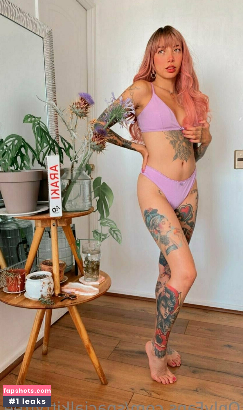 spacialkittyfree Nude Leaks OnlyFans Photos #20 - LeakJerk