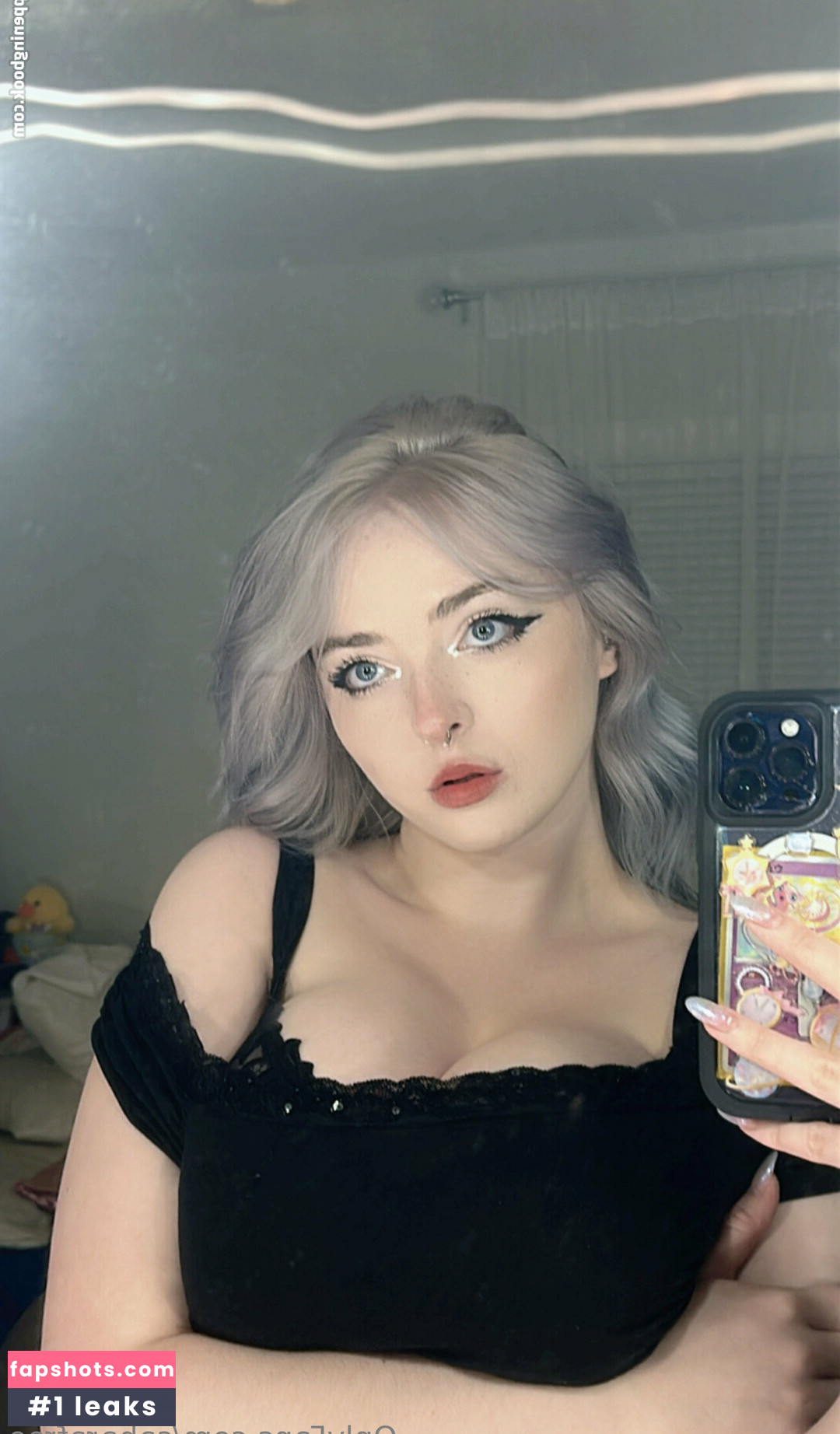 spicyandfree gallery photo #3