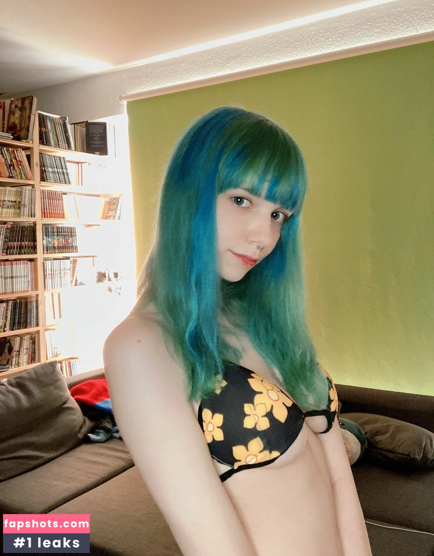 spicywolfy_ gallery photo #48