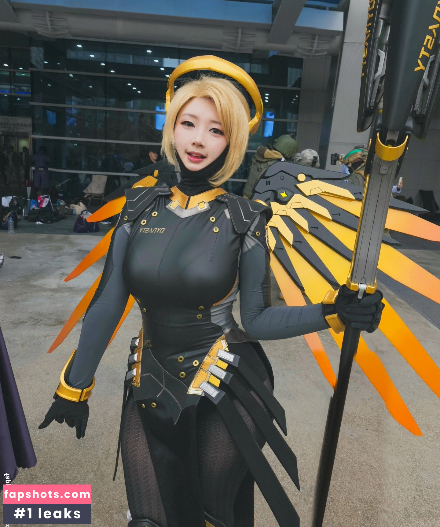 Spiral Cats Cosplay gallery photo #8