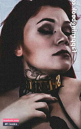 split.girl gallery photo #15