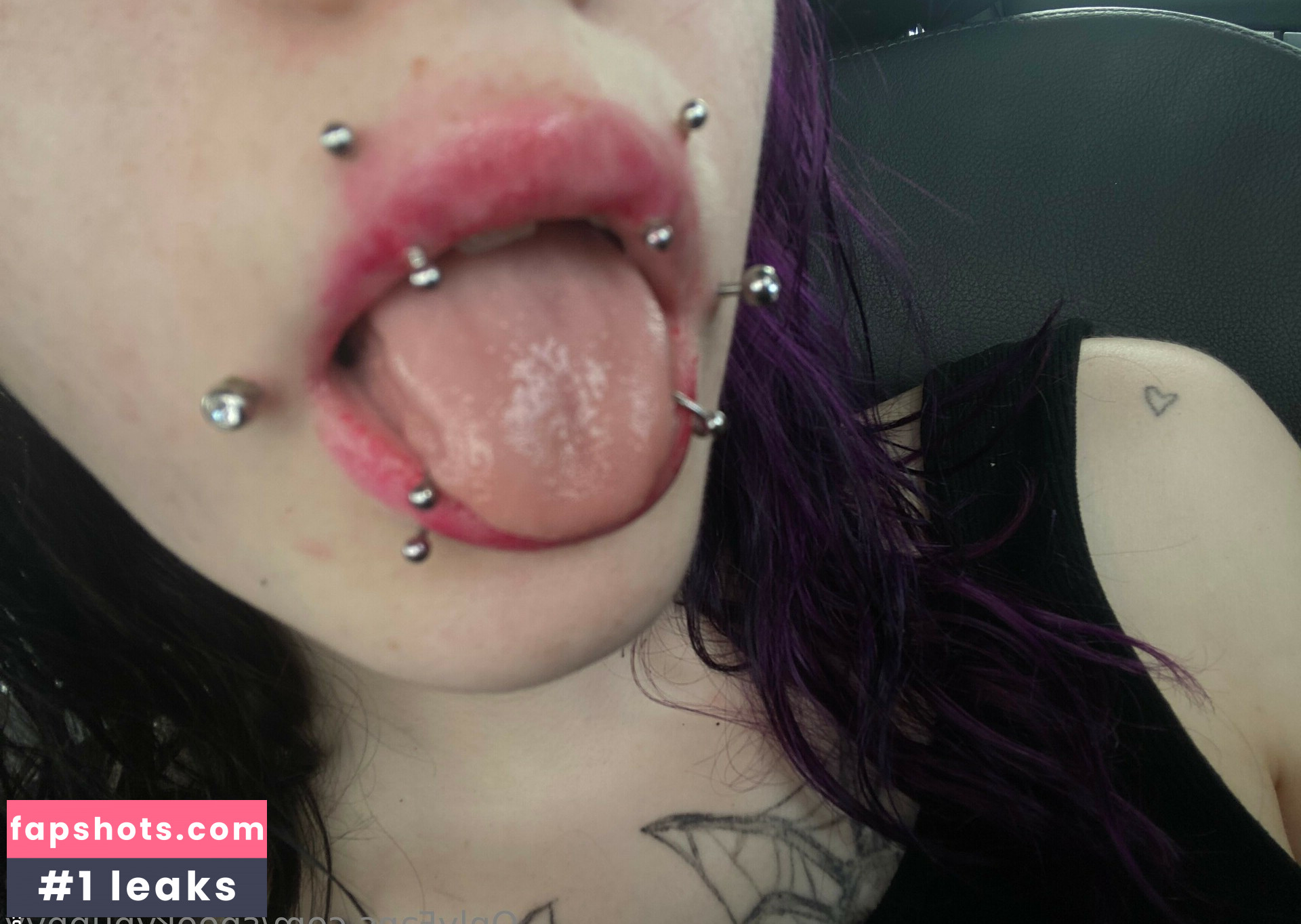 Spookypuppyy gallery photo #2