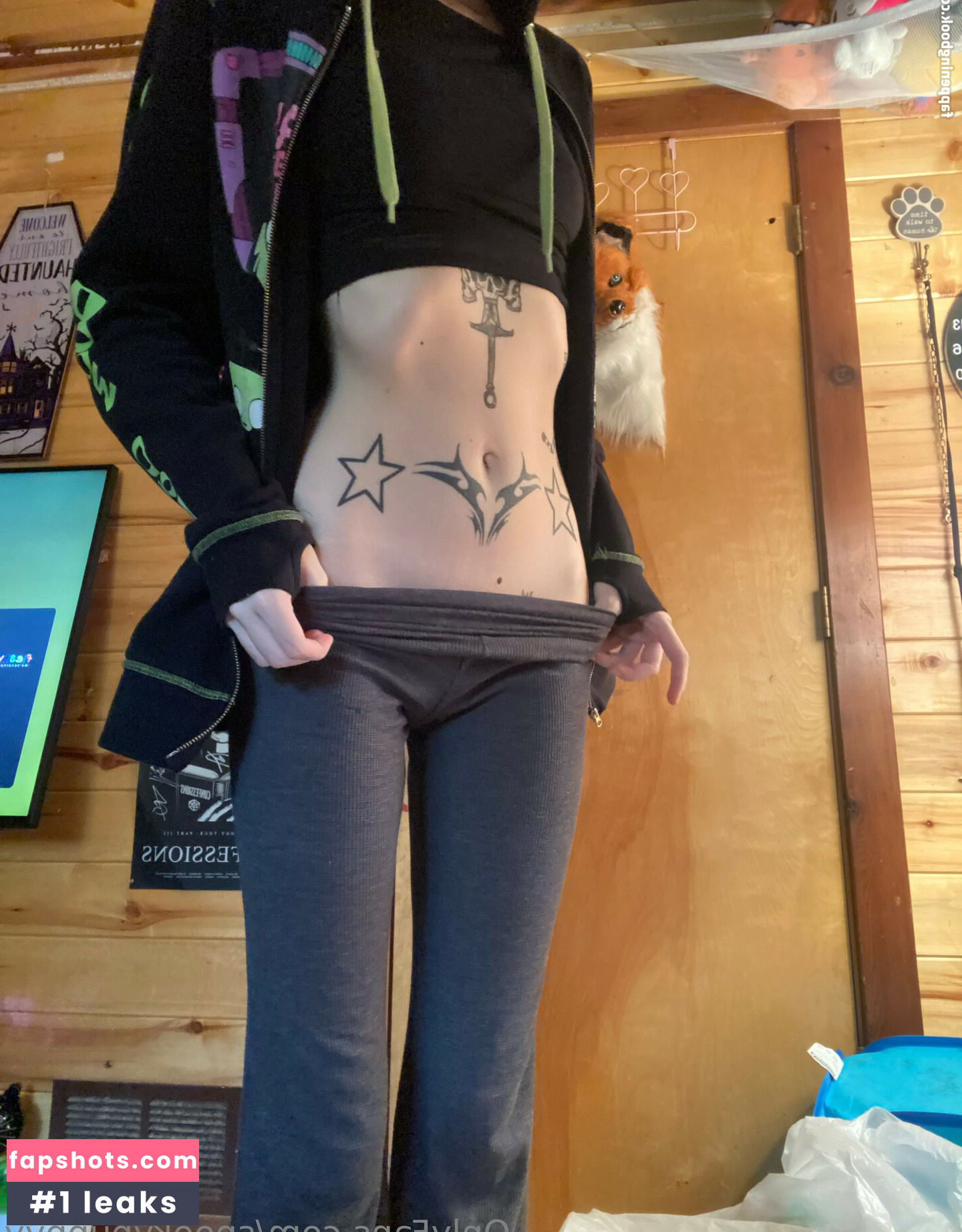 Spookypuppyy gallery photo #15