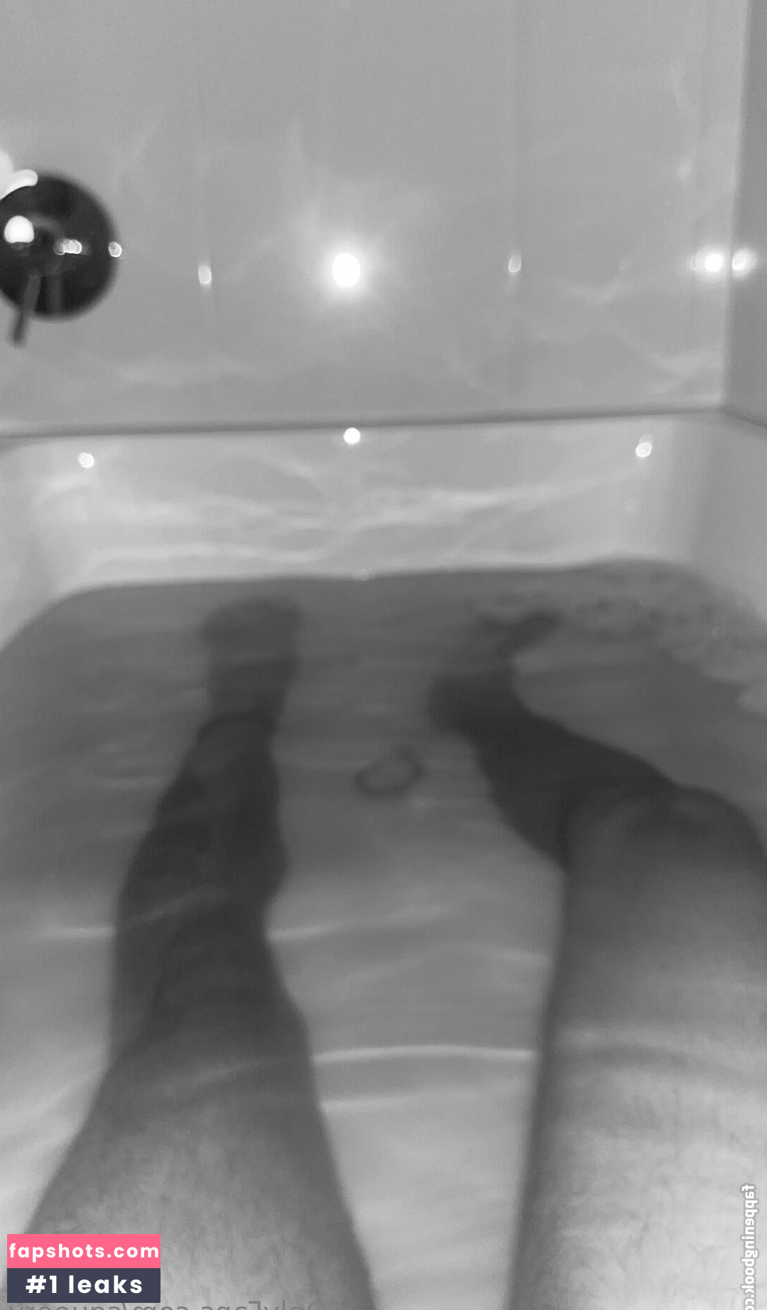 squeery Nahé úniky fotek pouze od fanoušků #20 - Fapshots