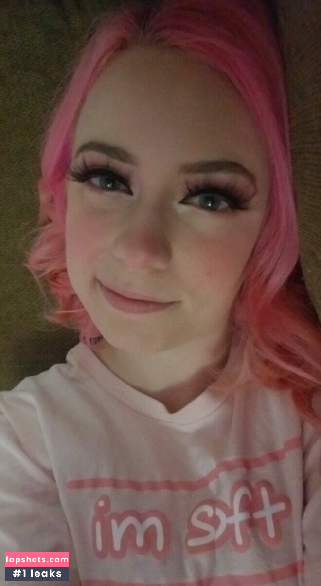 SquishShe gallery photo #23