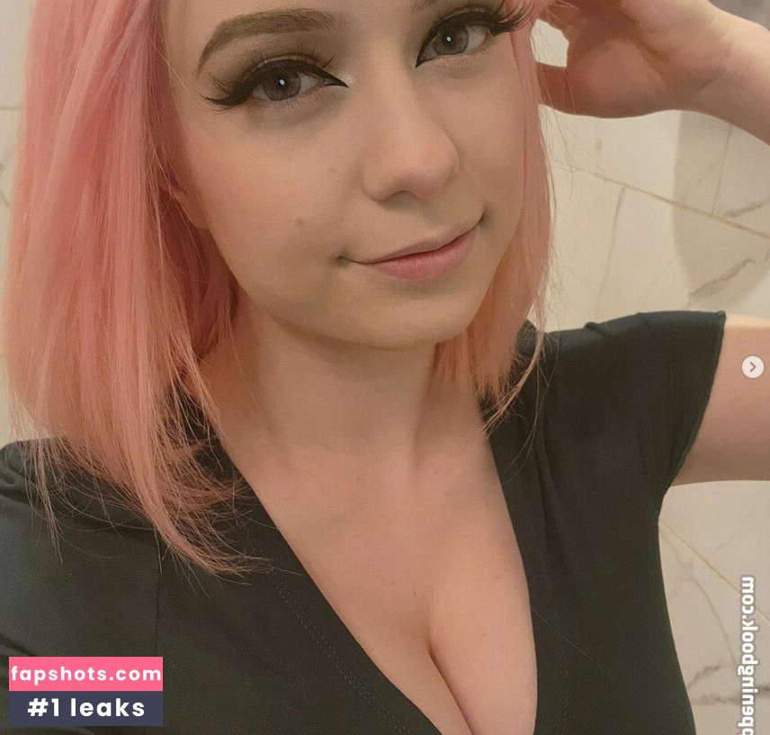 SquishShe gallery photo #33