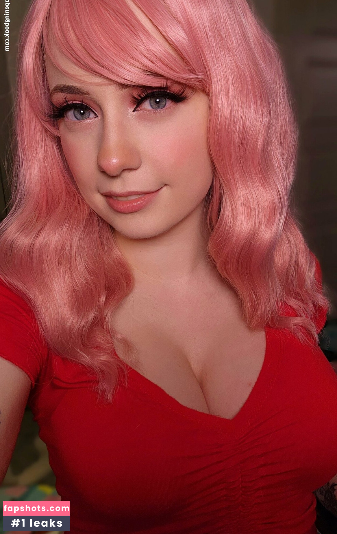 SquishShe gallery photo #39