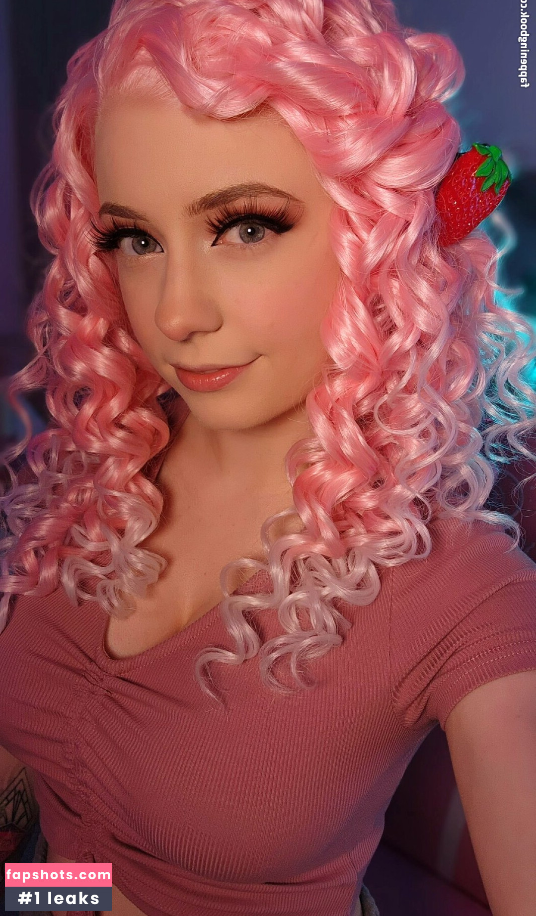 SquishShe gallery photo #42