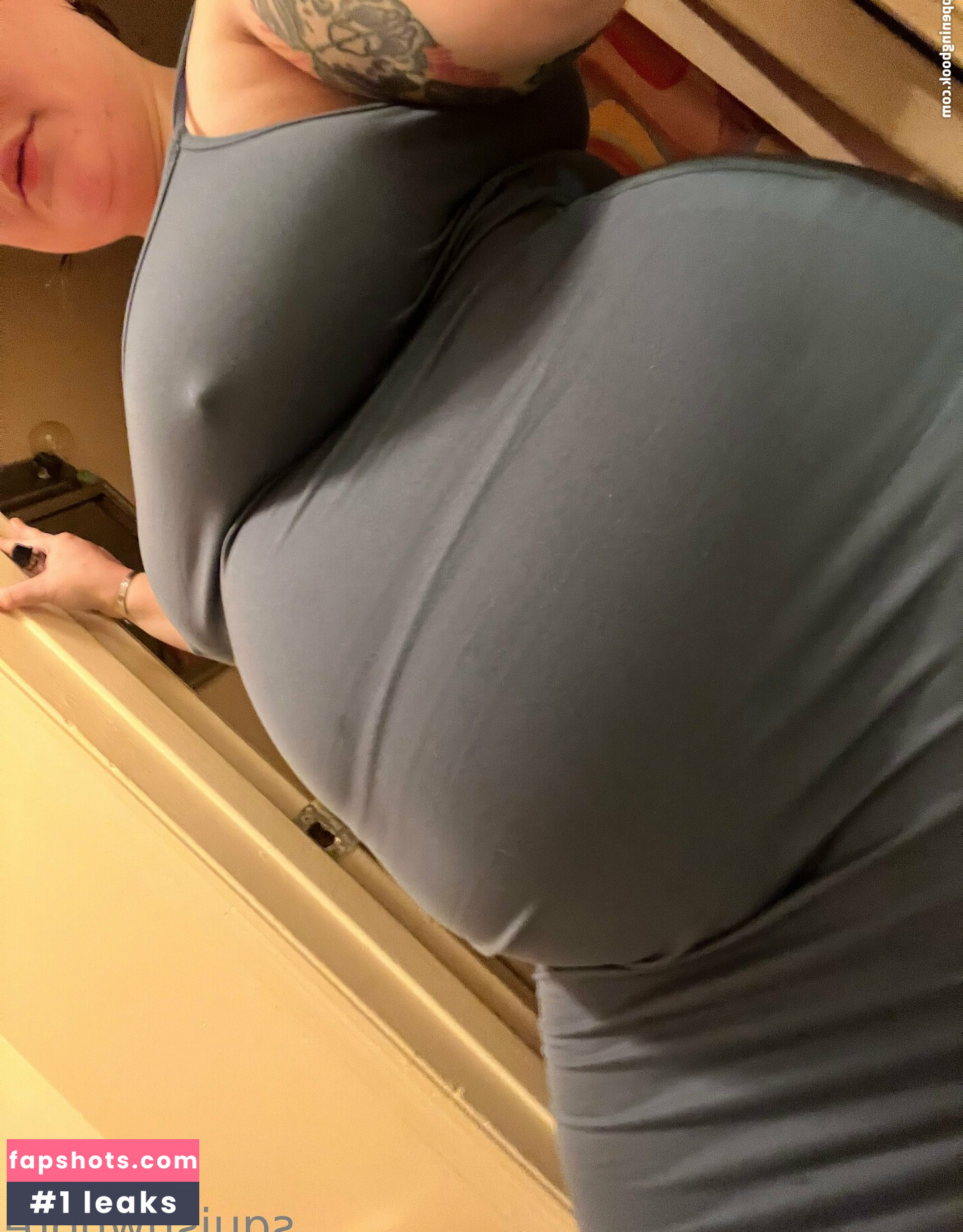 squishwhore gallery photo #2