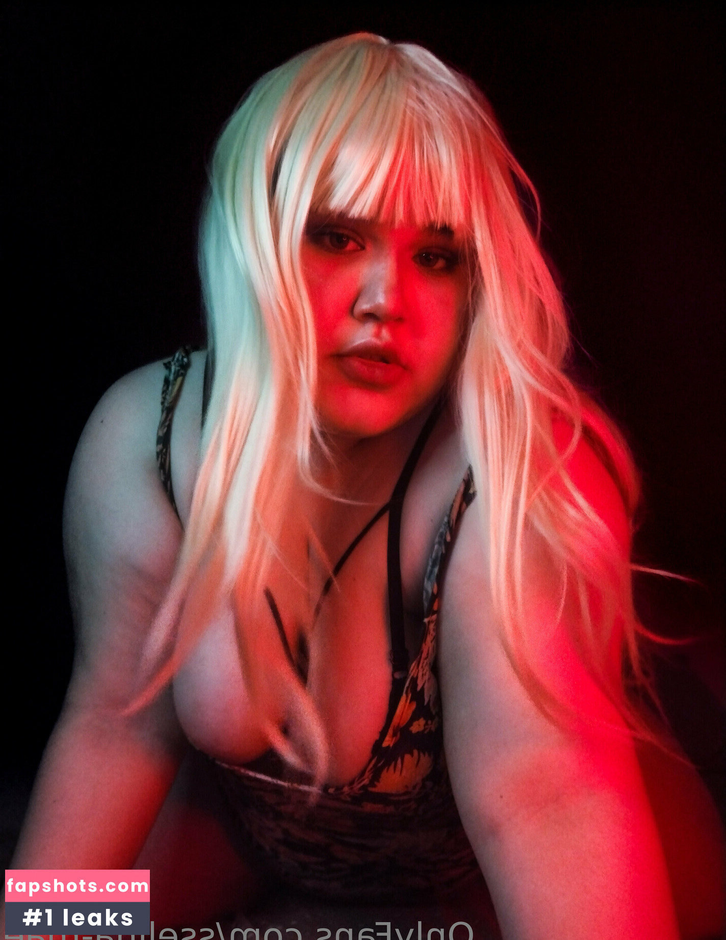 sselina-mae gallery photo #2