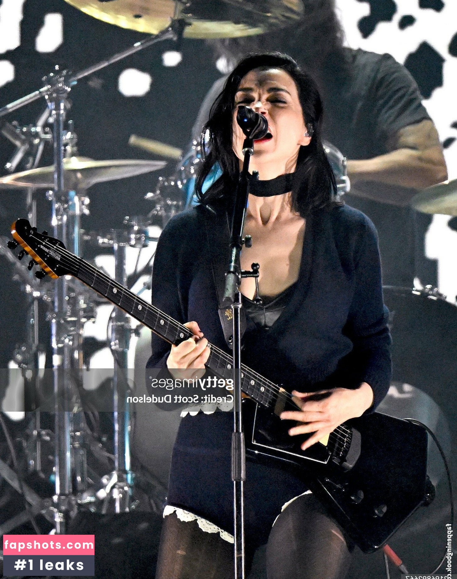 St Vincent gallery photo #10