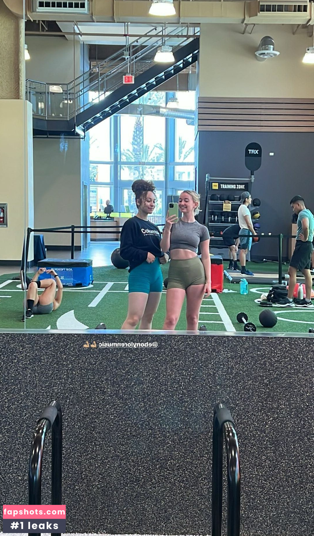 Stacey Ryan Nude Leaks OnlyFans Photos #15 - LeakJerk