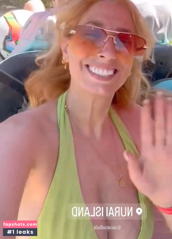 Stacey Solomon gallery photo #44