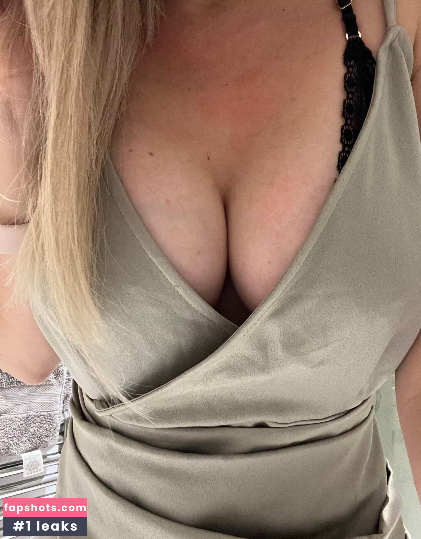 Stacey Summers nude babe gallery