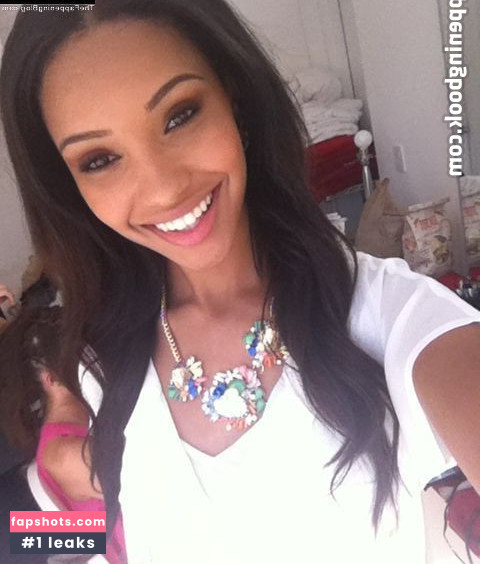 Staci Lyon gallery photo #31