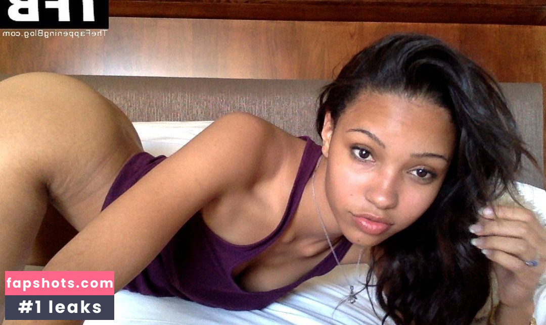 Staci Lyon gallery photo #42