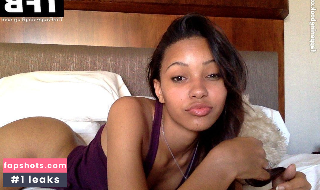 Staci Lyon gallery photo #43