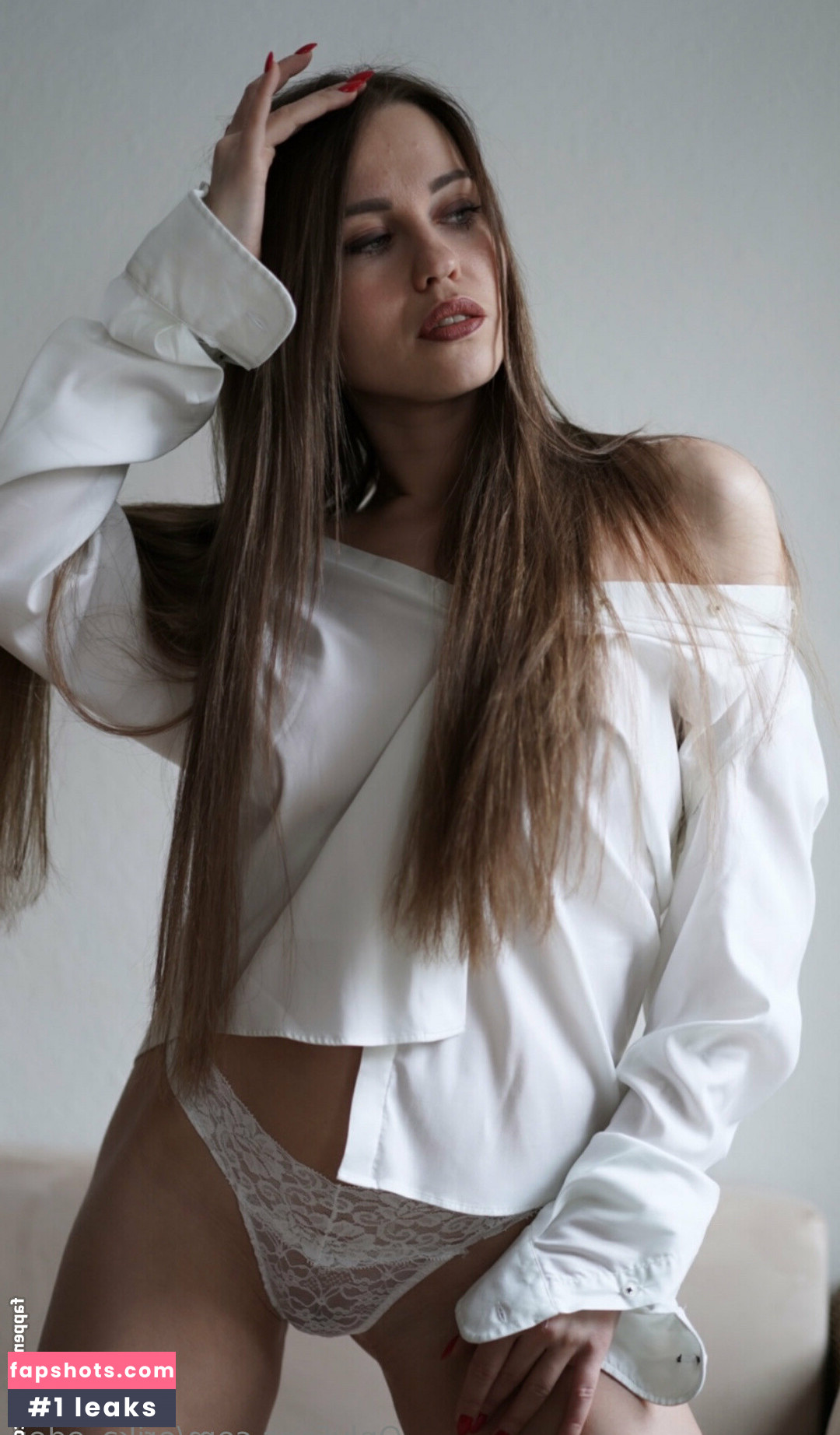 stacy_tracie_vip nude babe gallery