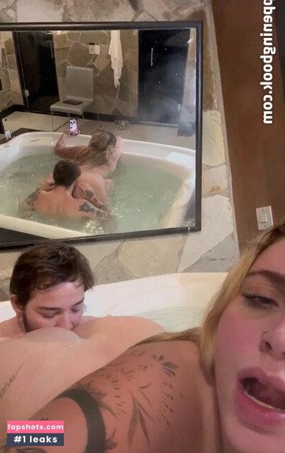 Stef Mwndstef gallery photo #5