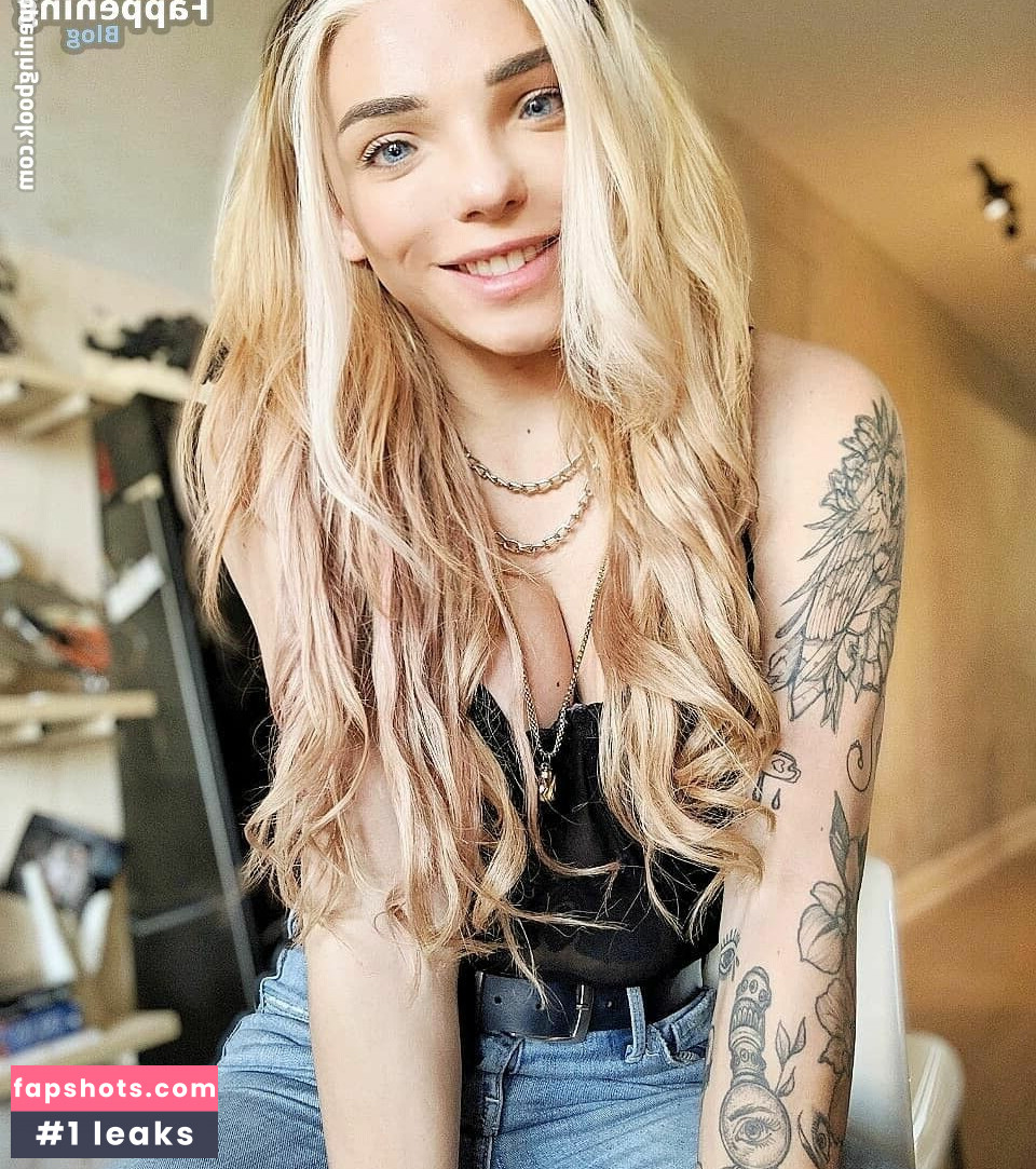 Stef Sanjati gallery photo #11