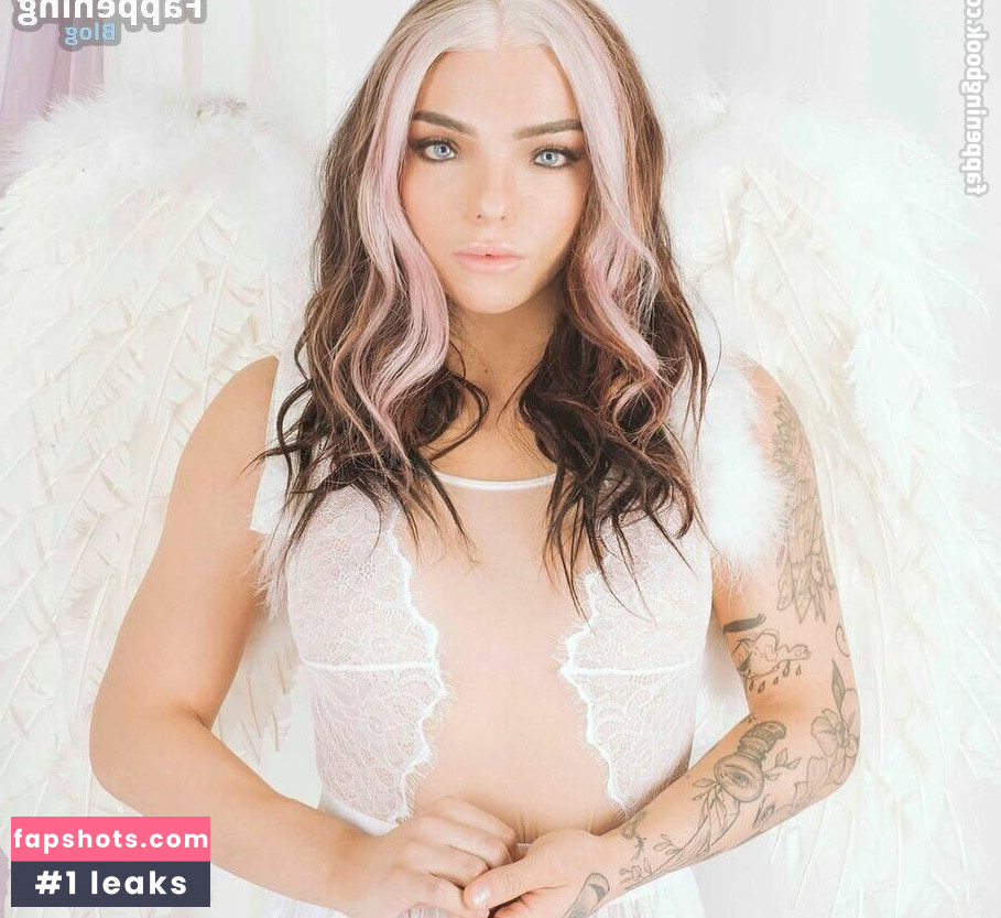 Stef Sanjati gallery photo #16