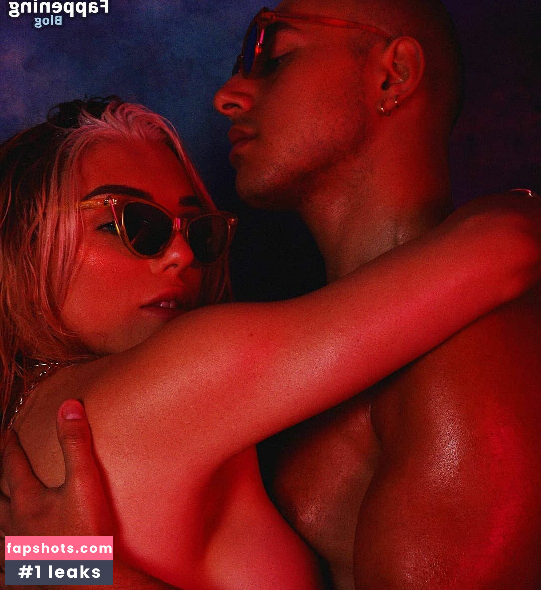 Stef Sanjati gallery photo #3