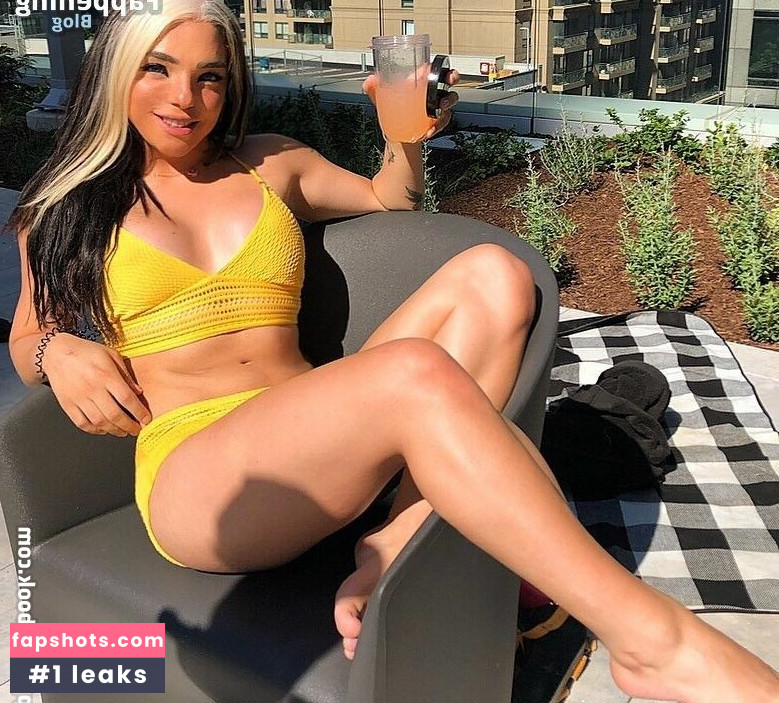 Stef Sanjati gallery photo #25