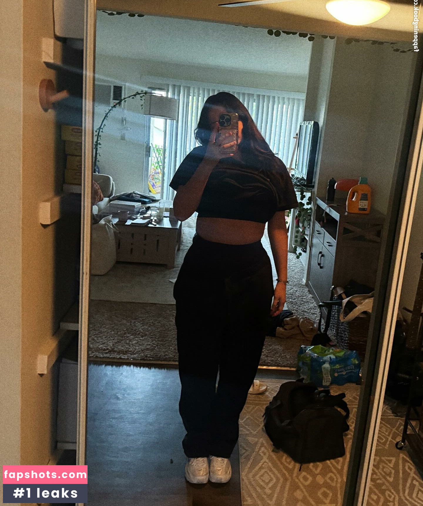 Stef Solari gallery photo #30