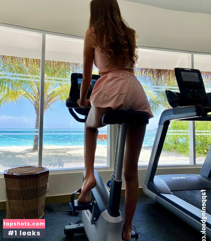 Stefania Deriabina gallery photo #155