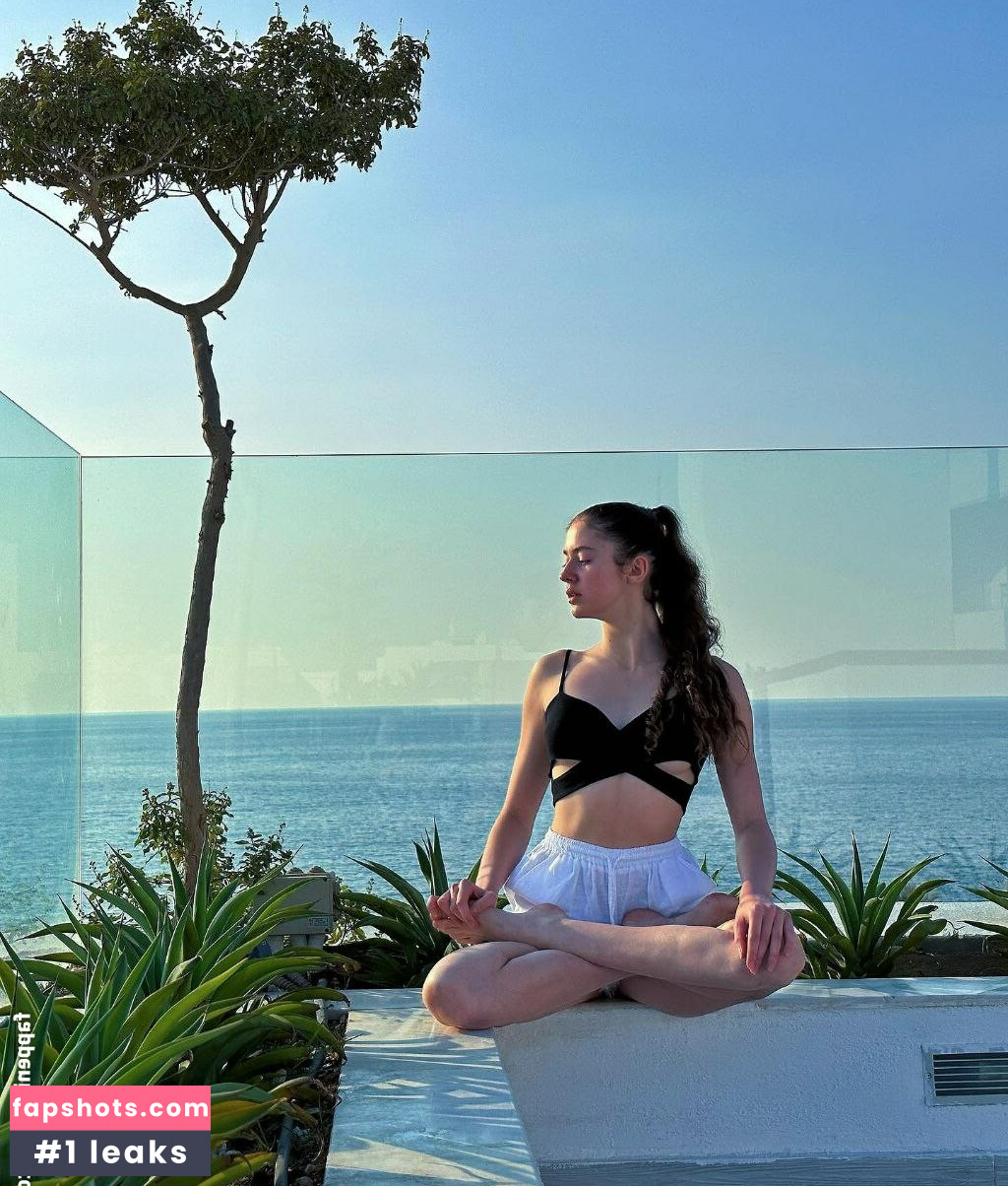 Stefania Deriabina gallery photo #163