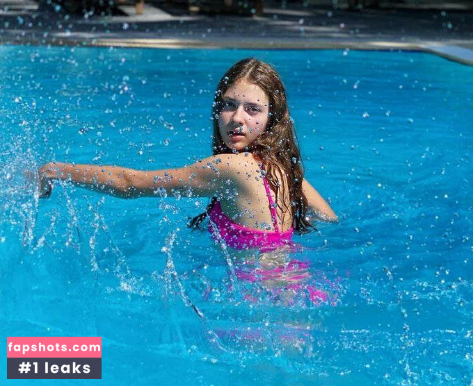 Stefania Deriabina gallery photo #168