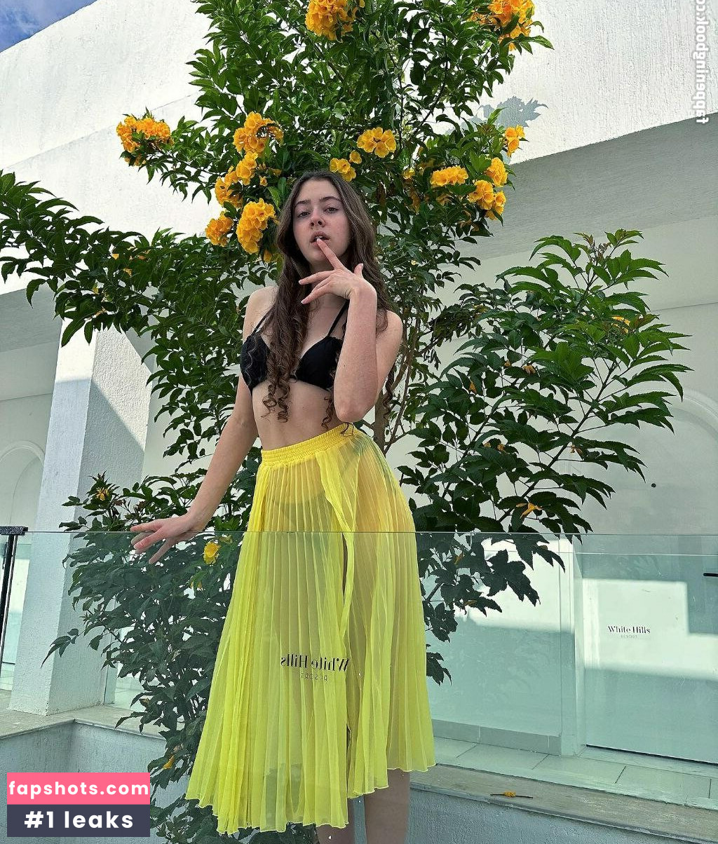 Stefania Deriabina gallery photo #172