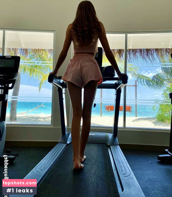 Stefania Deriabina gallery photo #174