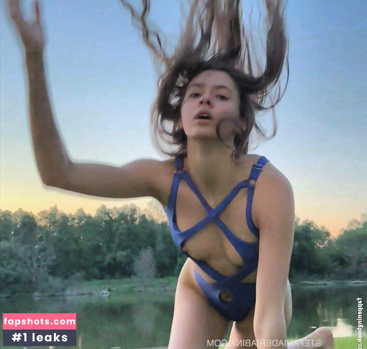 Stefania Deriabina gallery photo #213