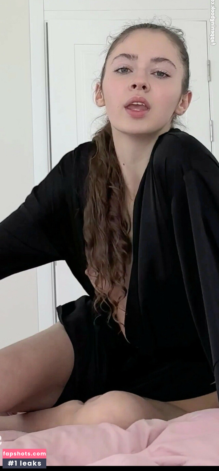 Stefania Deriabina gallery photo #72