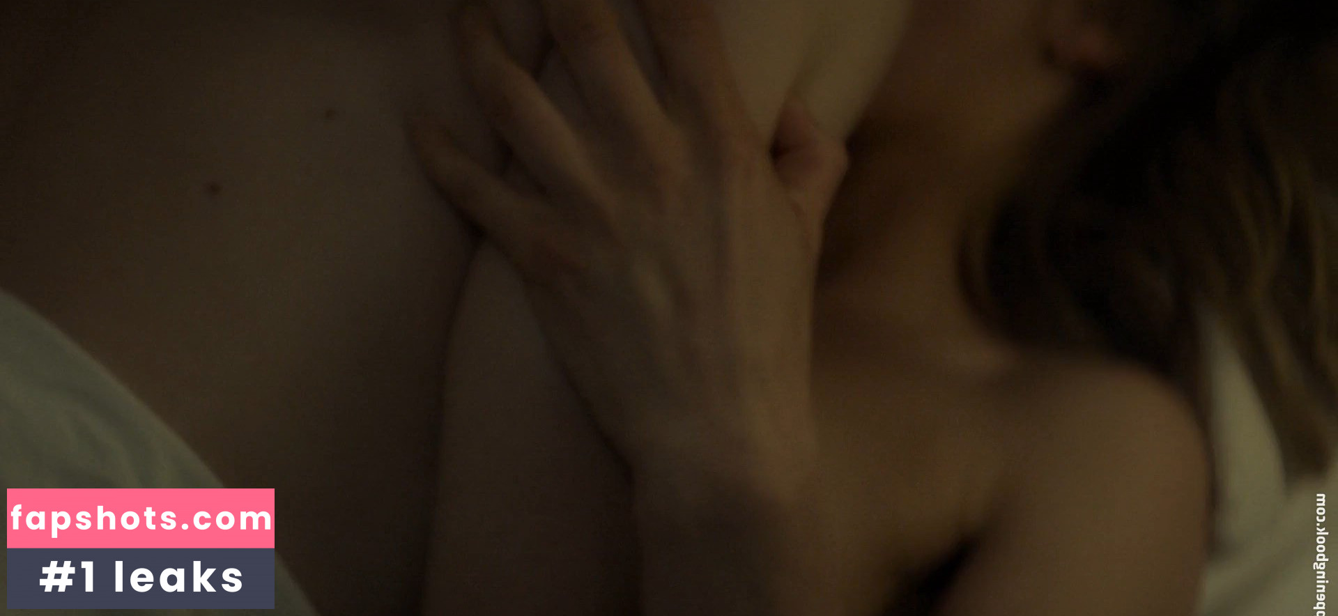 Stefanie Martini gallery photo #5