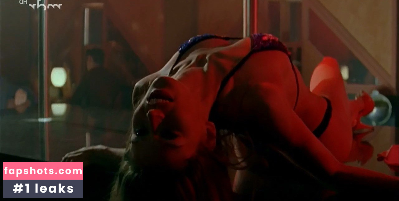 Stefanie Schmid gallery photo #3