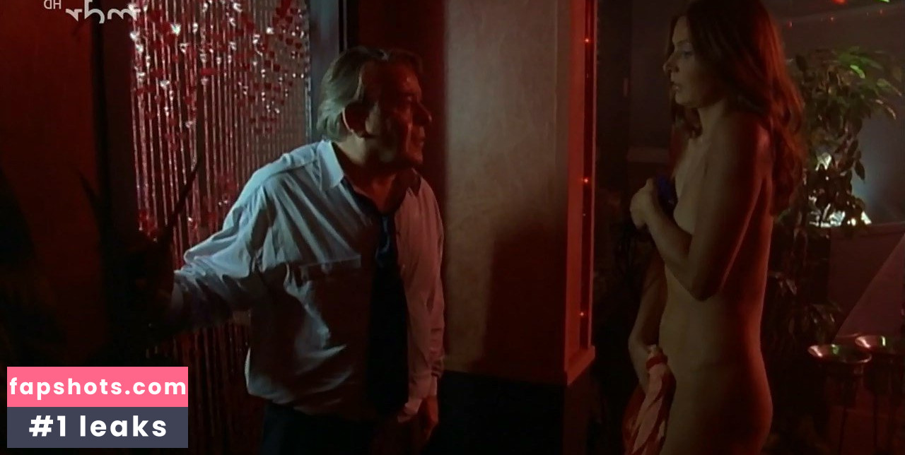 Stefanie Schmid gallery photo #5